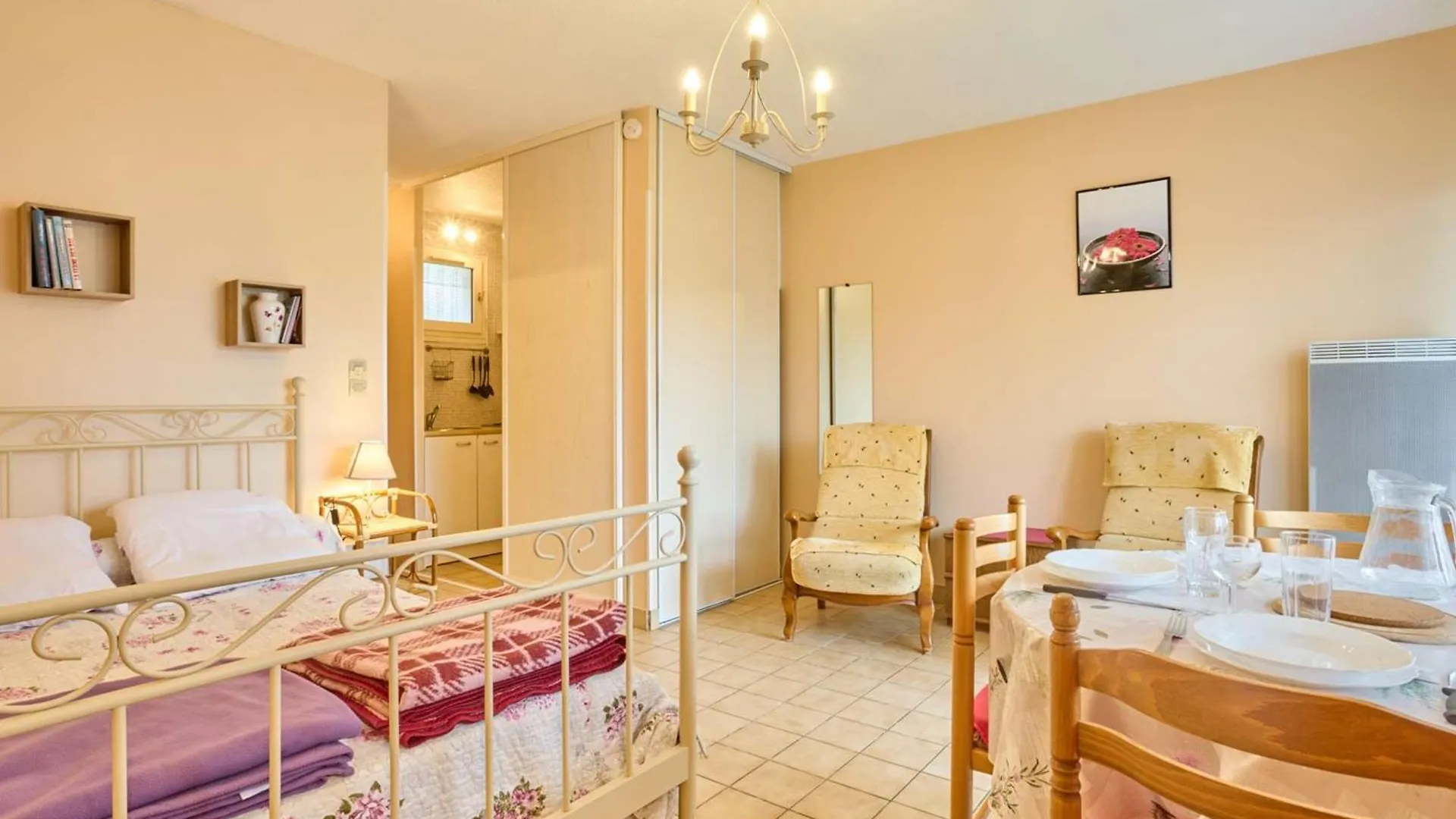 Appartement T1 Lumineux Avec Terrasse, Pour 2 Personnes - Wifi Gratuit - Fr-1-841-70 Barbotan-les-Thermes Frankrijk